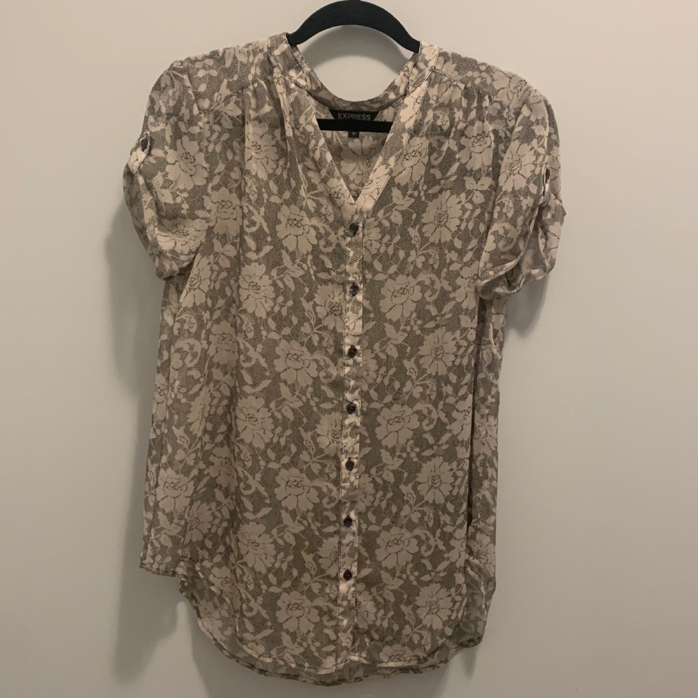 Express sheer button up